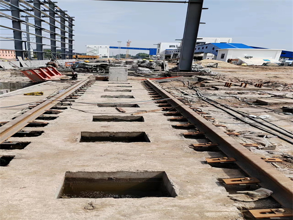 右江新建基础回填土沉降注浆加固顶升